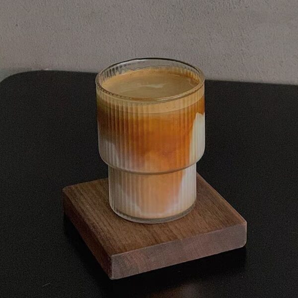 Vertical grain glass cup