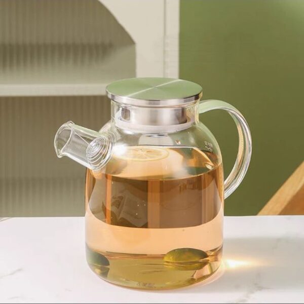 Glass cold water kettle with stainless steel cover